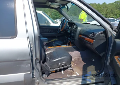 2001 Infiniti Qx4 Luxury from USA, damaged, VIN JNRDR09Y71W216653